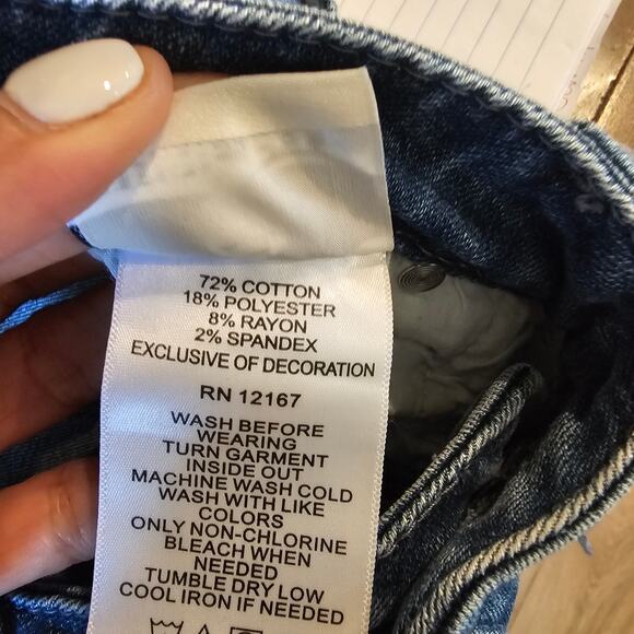 Laurie Felt Forever Floral Jeans with Frayed Hem Size 6 - Picture 10 of 10